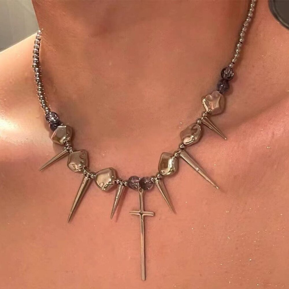 NECKLACE - Picture 2 of 5